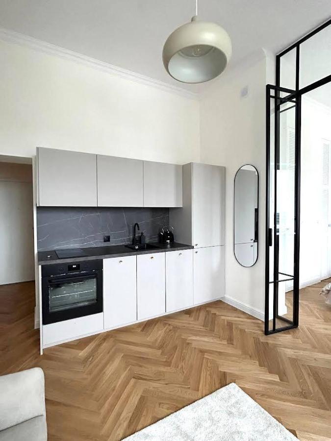 Old Town Residence , Wi-Fi , 2-Beds , Aesthetics - By Hik Apartments Warsaw Ngoại thất bức ảnh